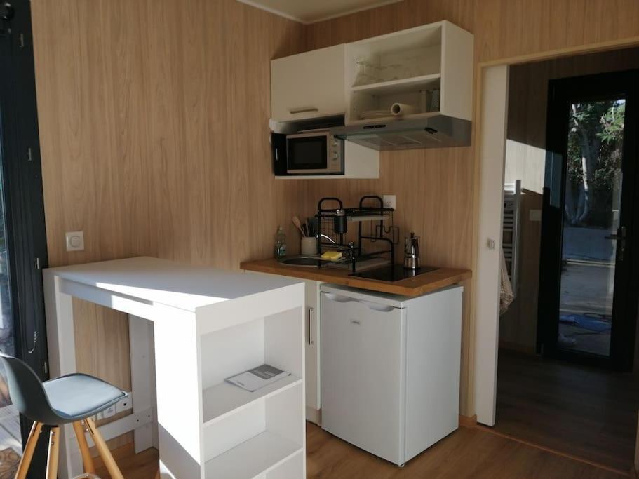 Joli Studio Indépendant En Bois Avec Jacuzzi Prive Fréjus Exterior foto