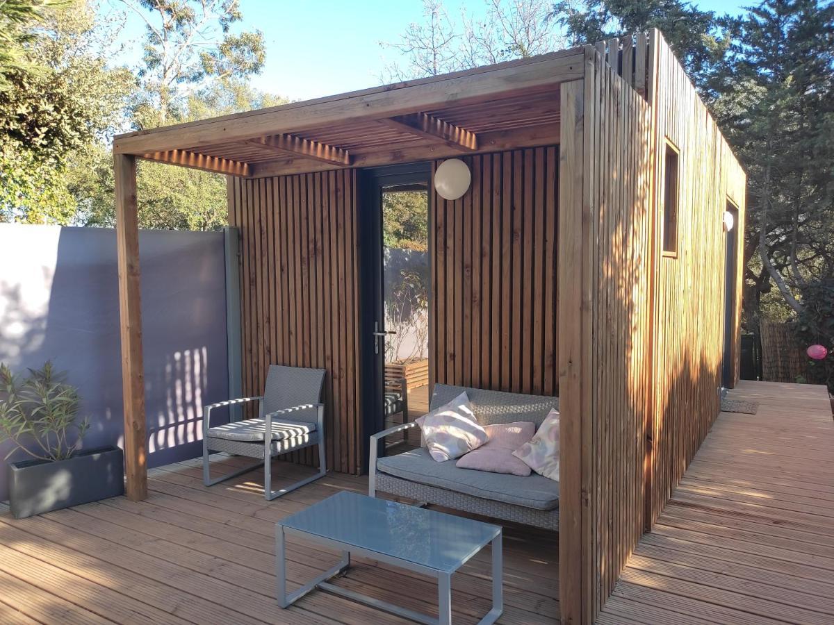 Joli Studio Indépendant En Bois Avec Jacuzzi Prive Fréjus Exterior foto