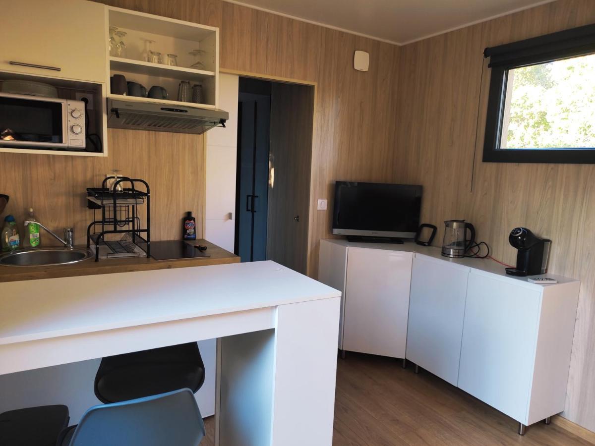 Joli Studio Indépendant En Bois Avec Jacuzzi Prive Fréjus Exterior foto