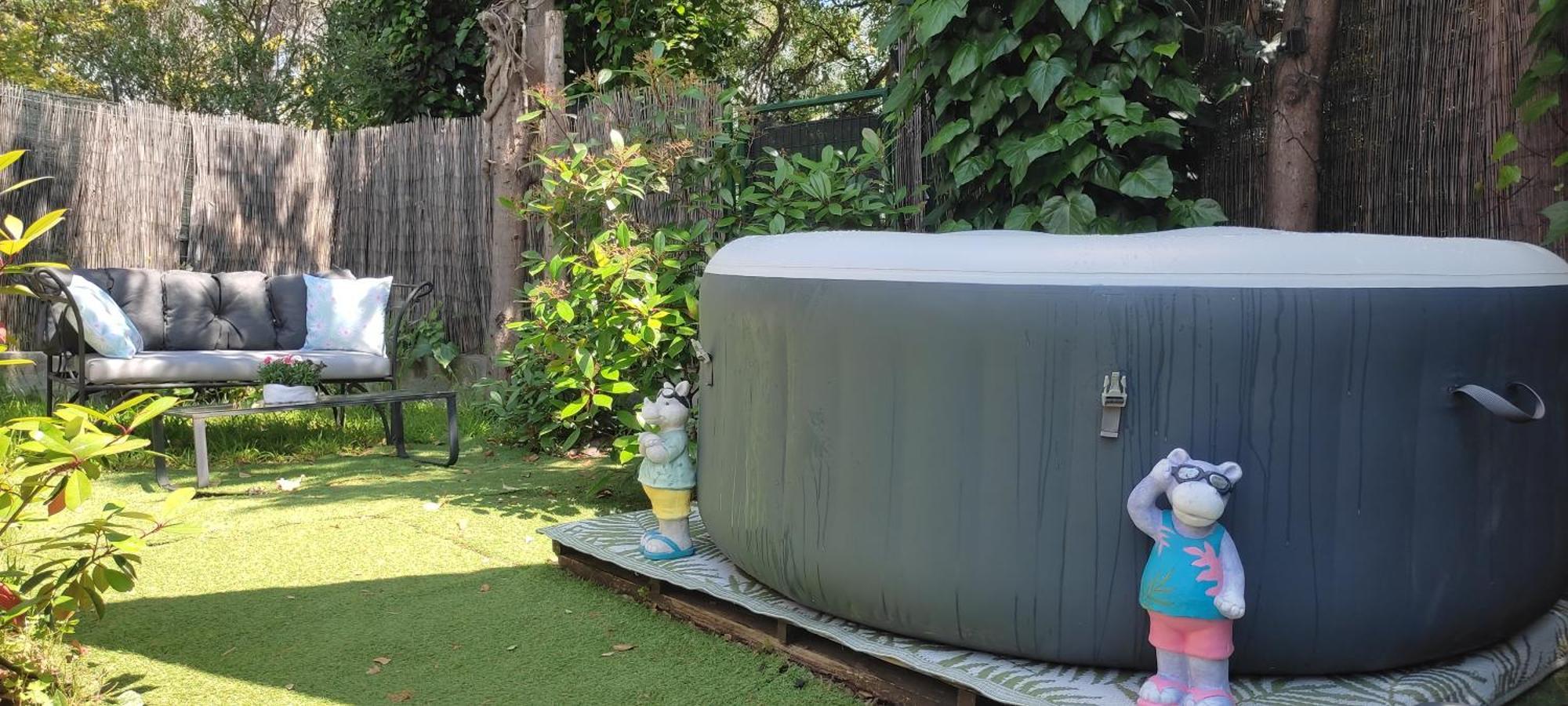 Joli Studio Indépendant En Bois Avec Jacuzzi Prive Fréjus Exterior foto